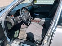 Second-hand Mercedes E220 143 CP (105 kW) 2001 Argintiu Berlinǎ