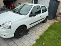 Gebraucht Renault Clio 58 PS (42 kW) 2010 Weiß Kleinwagen