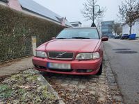 Używany Volvo V70 140 KM (102 kW) 1999 Czerwony Kombi