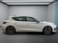 Gebraucht Cupra Leon 300 PS (220 kW) 2023 Weiß Kleinwagen