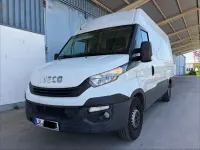 Używany Iveco Daily 136 KM (100 kW) 2017 Biały Minivan