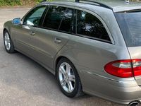 Gebraucht Mercedes E280 190 PS (139 kW) 2009 Grau Kombi