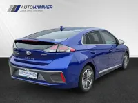 Gebraucht Hyundai Ioniq Style 141 PS (103 kW) 2022 Blau Kleinwagen
