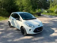 Gebraucht Ford Ka 69 PS (50 kW) 2012 Weiß Kleinwagen