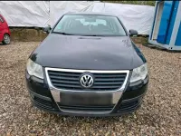 Second-hand VW Passat 115 CP (84 kW) 2006 Maro Berlinǎ