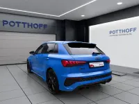 Gebraucht Audi RS3 Sportback Ambiente 400 PS (294 kW) 2023 Turboblau Kleinwagen