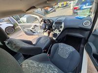 Gebraucht Ford Ka 69 PS (50 kW) 2015 Weiß Kleinwagen