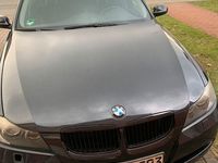 Gebraucht BMW 320 170 PS (125 kW) 2007 Schwarz Limousine