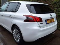 Gebraucht Peugeot 308 120 PS (88 kW) 2018 Weiß Limousine
