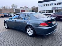 Gebraucht BMW 745 333 PS (244 kW) 2004 Blau Limousine