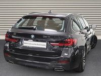 Gebraucht BMW 540 Shadowline 333 PS (244 kW) 2023 Grau Kombi
