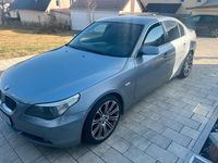 Gebraucht BMW 525 168 PS (123 kW) 2005 Grau Limousine
