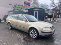 Gebraucht VW Passat 116 PS (85 kW) 2001 Gold Kombi