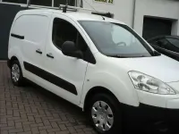Gebraucht Peugeot Partner 75 PS (55 kW) 2009 Weiß Van / Kleinbus