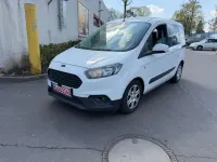 Gebraucht Ford Transit Trend 101 PS (74 kW) 2019 Frostweiß Kombi