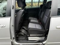 Second-hand Mazda 5 140 CP (102 kW) 2006 Argintiu Monovolum
