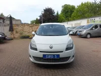 Gebraucht Renault Scenic E-Tech Luxe 160 PS (117 kW) 2010 Weiß Limousine