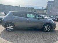 Gebraucht Nissan Leaf Tekna 80 kW (109 PS) 2014 Grau Kleinwagen
