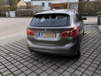 Gebraucht BMW 216 Active Tourer 116 PS (85 kW) 2017 Braun Van / Kleinbus