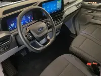 Gebraucht Ford Tourneo Custom Titanium 170 PS (125 kW) 2025 Manufacturer Van