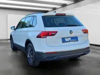 Gebraucht VW Tiguan Life 150 PS (110 kW) 2023 Weiß SUV