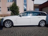 Gebraucht BMW 316 116 PS (85 kW) 2011 Weiß Kombi