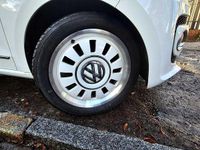 Second-hand VW up! Edition 75 CP (55 kW) 2012 Alb Hatchback