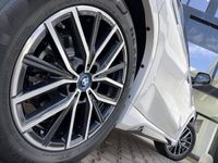 gebraucht BMW iX1 xDrive30 M Sport HUD AHK RFK NAVI Standh.