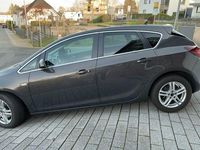 Gebraucht Opel Astra Exklusiv 140 PS (102 kW) 2015 Grau Limousine