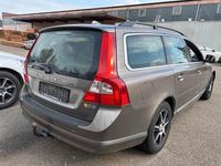 Gebraucht Volvo V70 Kinetic 163 PS (119 kW) 2011 Kombi