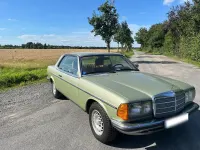 Gebraucht Mercedes 230 109 PS (80 kW) 1978 Grün Coupé