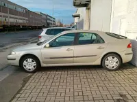 Gebraucht Renault Laguna II 135 PS (99 kW) 2006 Gold Limousine