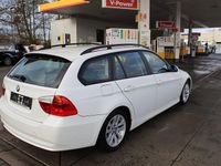 Gebraucht BMW 318 143 PS (105 kW) 2008 Weiß Kombi