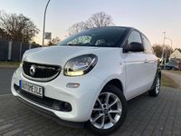 Gebraucht Smart ForFour Basis 71 PS (52 kW) 2016 Schwarz/weiss Kleinwagen