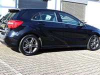 Gebraucht Mercedes A200 Style 156 PS (114 kW) 2015 Schwarz Limousine