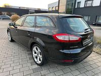 Gebraucht Ford Mondeo Ambiente 140 PS (102 kW) 2014 Schwarz Kombi