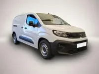 Gebraucht Opel Combo Basis 131 PS (96 kW) 2025 Manufacturer Van / Kleinbus
