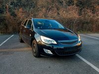 Gebraucht Opel Astra Sport 125 PS (91 kW) 2012 Schwarz Limousine