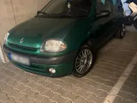 Gebraucht Renault Clio 58 PS (42 kW) 2001 Grün Kleinwagen