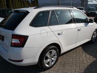 Gebraucht Skoda Fabia Ambition 95 PS (69 kW) 2022 Weiß Kleinwagen