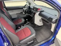 Second-hand Toyota iQ 98 CP (72 kW) 2010 Albastru Hatchback