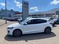 Gebraucht Ford Focus ST-Line 125 PS (91 kW) 2022 Weiß Limousine