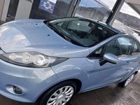 Gebraucht Ford Courier 82 PS (60 kW) 2009 Silber Van / Kleinbus