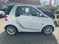 Gebraucht Smart ForTwo Cabrio Passion 71 PS (52 kW) 2015 Kristall weiß (metallic) Cabrio