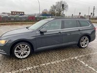 Gebraucht VW Passat Comfortline 150 PS (110 kW) 2017 Grau Kombi