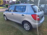 Gebraucht Skoda Fabia Classic 60 PS (44 kW) 2009 Brilliantsilber metallic Kleinwagen