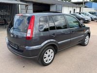 Second-hand Ford Fusion 101 CP (74 kW) 2006 Albastru Hatchback