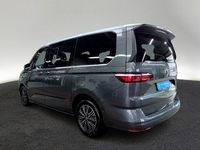 Gebraucht VW Multivan Life 150 PS (110 kW) 2025 Indiumgrau metallic Van