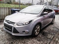 Gebraucht Ford Focus Champions Edition 140 PS (102 kW) 2012 Mica stonesilber/grau Limousine