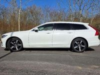 Gebraucht Volvo V90 Momentum 190 PS (139 kW) 2017 Weiß Kombi